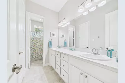 14115 Dunsmore Landing Drive, Houston, TX 77059 - Photo 23