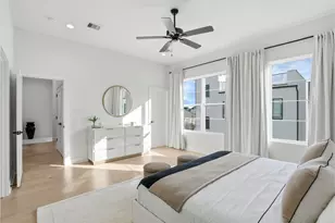 8709 Ojeman Villas Dr, Houston, TX 77055 - Photo 31