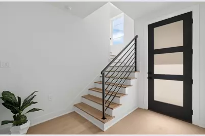 8709 Ojeman Villas Drive, Houston, TX 77055 - Photo 7