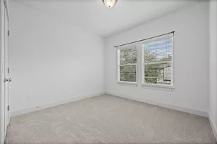 2303 Capulet St, Austin, TX 78741 - Photo 17