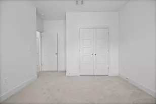 2303 Capulet St, Austin, TX 78741 - Photo 21