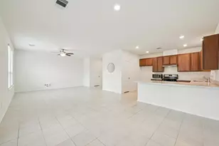 12130 Blooming Willow Dr, Tomball, TX 77377 - Photo 11