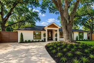 10506 Knoboak Dr, Houston, TX 77043 - Photo 1