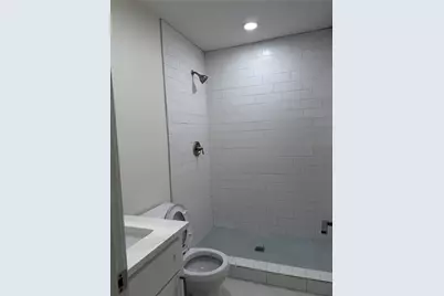318 N Avenue H, Humble, TX 77338 - Photo 5