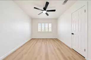 6642 Heron Dr, Houston, TX 77087 - Photo 19