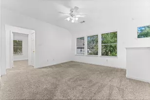 39 E Burberry Cir, The Woodlands, TX 77384 - Photo 21