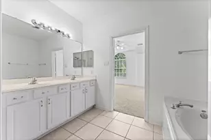 39 E Burberry Cir, The Woodlands, TX 77384 - Photo 27