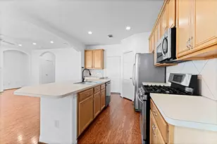 39 E Burberry Cir, The Woodlands, TX 77384 - Photo 13