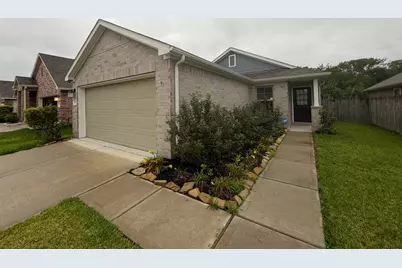 1174 Filly Creek Drive, Alvin, TX 77511 - Photo 9