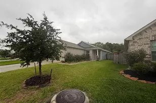 1174 Filly Crk Dr, Alvin, TX 77511 - Photo 3