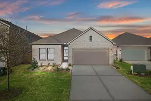 3627 Atlas Pt Ln, Angleton, TX 77515 - Photo 1