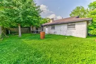4910 Redfish Reef Dr, Bacliff, TX 77518 - Photo 15