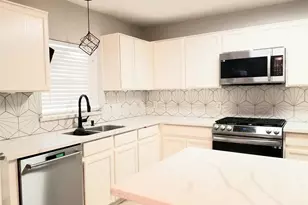 14943 Sugar Peak Dr, Sugar Land, TX 77498 - Photo 11