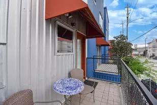 831 Saulnier St, Houston, TX 77019 - Photo 27