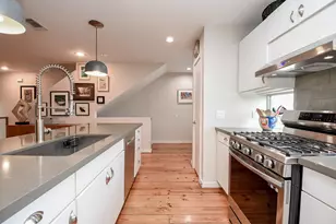 831 Saulnier St, Houston, TX 77019 - Photo 21