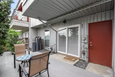 831 Saulnier Street, Houston, TX 77019 - Photo 15