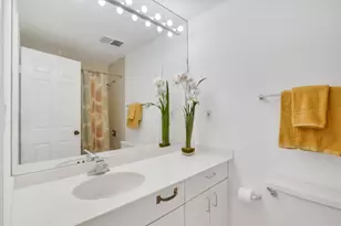 2001 Holcombe Blvd, Houston, TX 77030 - Photo 13