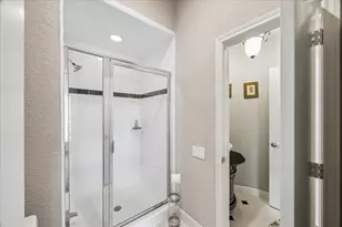 18305 Starboard Dr, Houston, TX 77058 - Photo 21