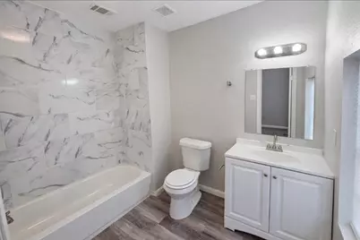 309 E Pine Street, Daisetta, TX 77533 - Photo 9