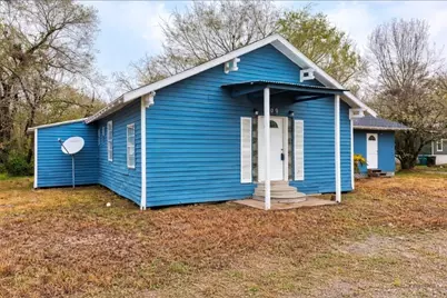 309 E Pine Street, Daisetta, TX 77533 - Photo 23