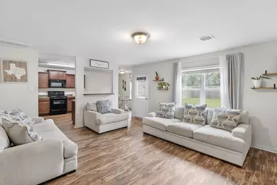 10035 Meadow Mill Forest Lane, Houston, TX 77044 - Photo 3