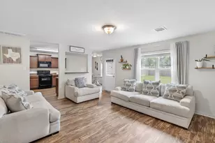 10035 Meadow Mill Forest Ln, Houston, TX 77044 - Photo 3