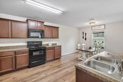 10035 Meadow Mill Forest Lane, Houston, TX 77044 - Photo 7