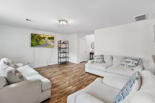 10035 Meadow Mill Forest Ln, Houston, TX 77044 - Photo 5