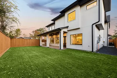 1330 Richelieu Lane, Houston, TX 77018 - Photo 31