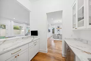 1330 Richelieu Ln, Houston, TX 77018 - Photo 15