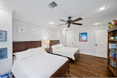 5687 Green Tree Road, Houston, TX 77056 - Photo 27