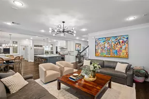 5687 Green Tree Rd, Houston, TX 77056 - Photo 9