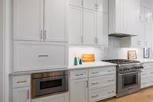 2602 E Seaside Dr, Galveston, TX 77550 - Photo 15