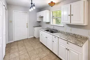 11919 Greenmesa Dr, Houston, TX 77044 - Photo 17