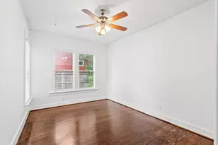704 E 11th 1/2 St, Houston, TX 77008 - Photo 21