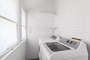 704 E 11th 1/2 St, Houston, TX 77008 - Photo 27