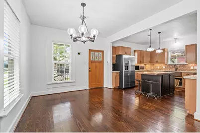 704 E 11th 1/2 Street, Houston, TX 77008 - Photo 17
