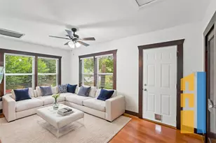 704 E 11th 1/2 St, Houston, TX 77008 - Photo 31