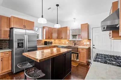 704 E 11th 1/2 Street, Houston, TX 77008 - Photo 11