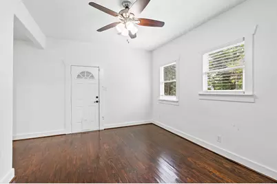 704 E 11th 1/2 Street, Houston, TX 77008 - Photo 23