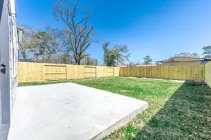 8598 Hoffman St, Houston, TX 77016 - Photo 27