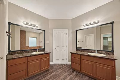 14006 Martinique Lane, Mont Belvieu, TX 77523 - Photo 21