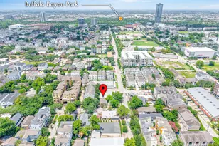 304 Bomar St, Houston, TX 77006 - Photo 21