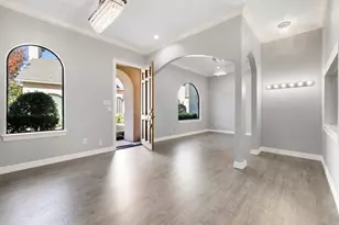 12832 Willow Centre Dr, Houston, TX 77066 - Photo 9