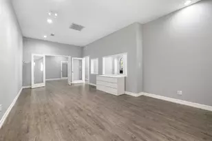 12832 Willow Centre Dr, Houston, TX 77066 - Photo 17