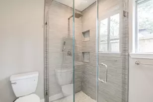 10827 Tupper Lake Dr, Houston, TX 77042 - Photo 33