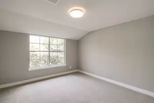 10827 Tupper Lake Dr, Houston, TX 77042 - Photo 25