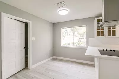 10827 Tupper Lake Drive, Houston, TX 77042 - Photo 13