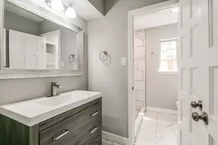 10827 Tupper Lake Dr, Houston, TX 77042 - Photo 21