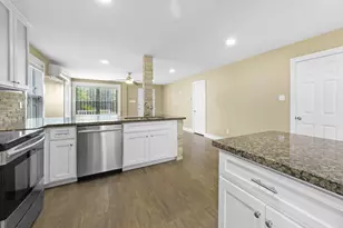 1709 Dan St, Houston, TX 77020 - Photo 15